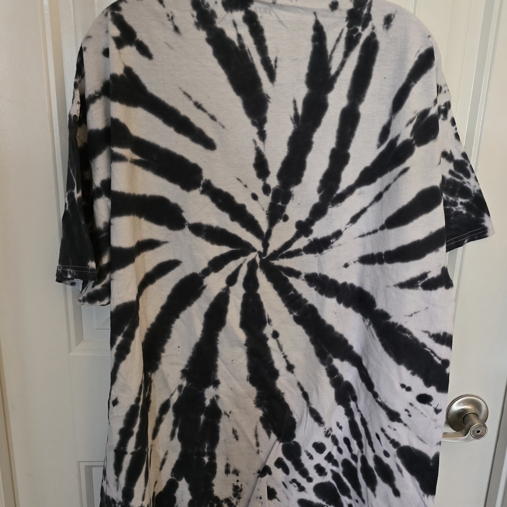 Metallica Tie-Dye T-Shirt NWOT - Picture 3 of 4